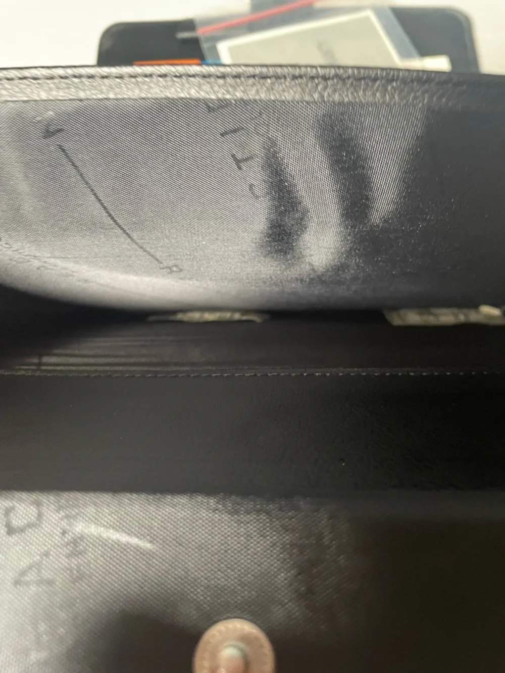 Kenneth Cole Reaction Black Leather Binder Portfolio